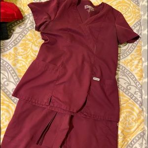 Grey’s Anatomy scrub set burgundy